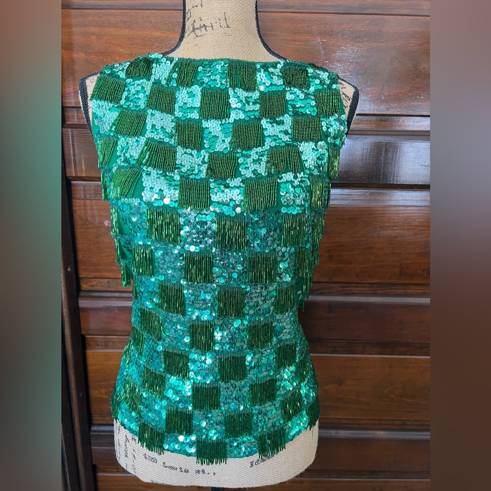 Authentic vintage flapper style beaded and sequins wool top. Size s/m